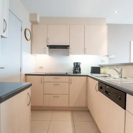 Διαμέρισμα Beau Sejour With Parking By Interhome *